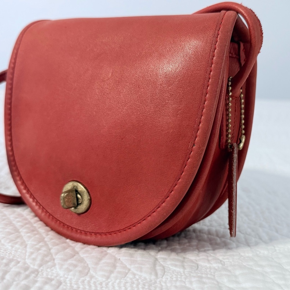 Coach Vintage Red Leather Crossbody Bag - Picture 4 of 16